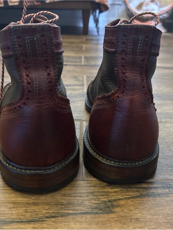Allen Edmonds \